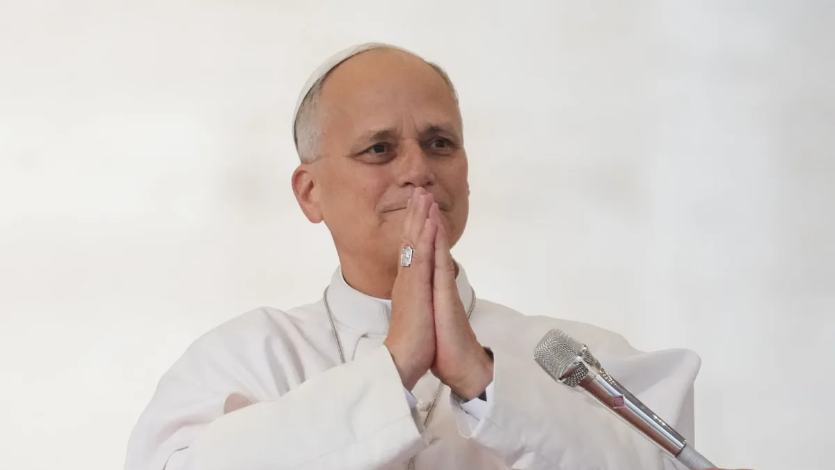Image accompanying reporting about Pope Leo's doctors say tests show he needs no further treatment for lung cancer