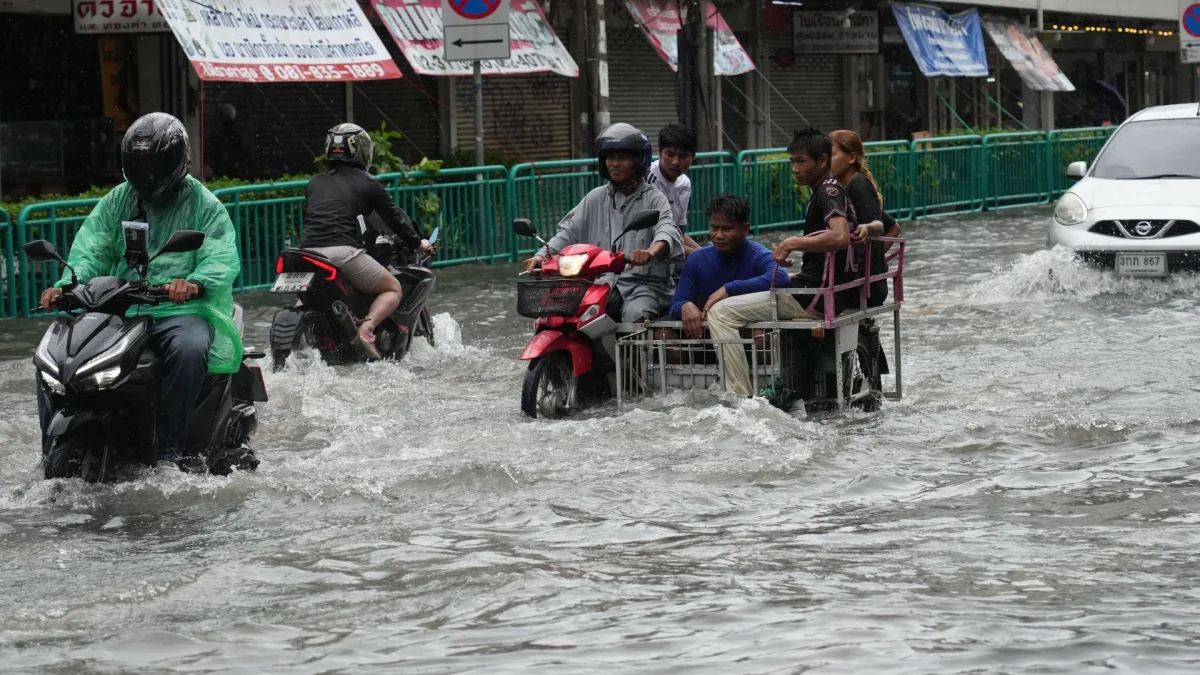 Image accompanying reporting about Bangkok declared disaster zone after more than 30cm of rain in 48 hours