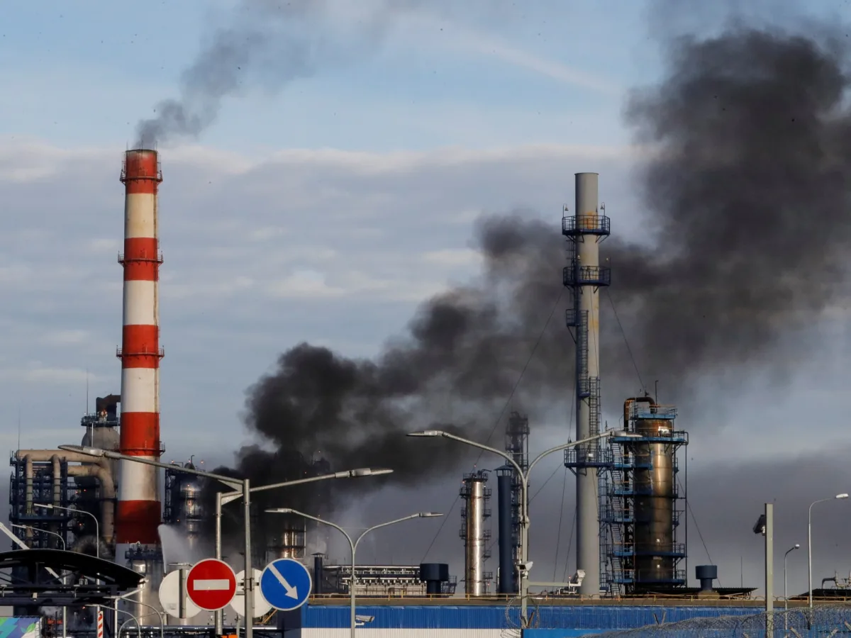 Image accompanying reporting about ‘Energy ceasefire’: What’s behind Trump’s love-hate ties to Russian oil?