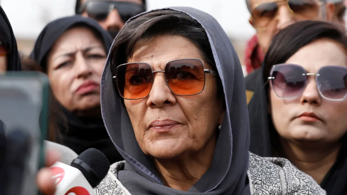 Image accompanying reporting about Police arrest Pakistan ex-PM Imran Khan's sister ahead of march