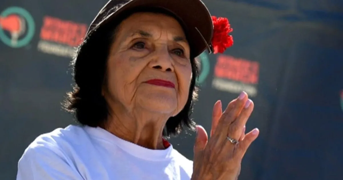 Image accompanying reporting about Dolores Huerta, activist who stood behind farmers and Latinos, dies at 96