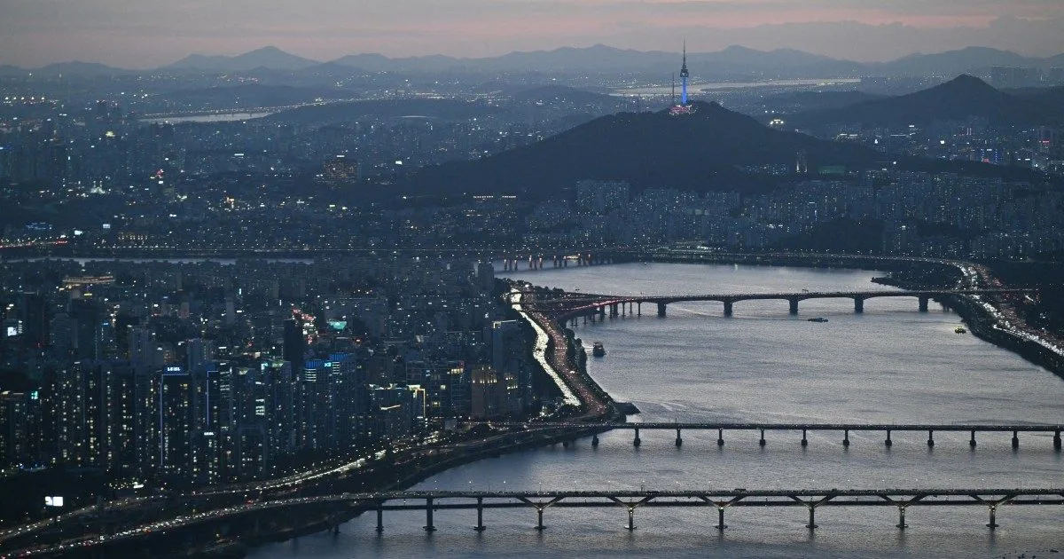 Image accompanying reporting about South Korea’s GDP growth beats forecasts amid AI boom