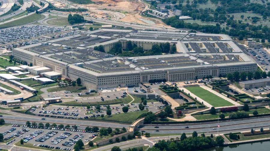 Image accompanying reporting about Pentagon sending more than 4,000 Marines, sailors to Middle East as buildup ramps up