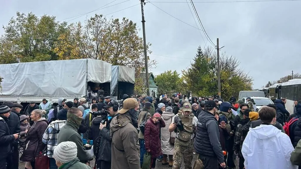 Image accompanying reporting about Residents leave Russian-occupied Oleshky in evacuation operation