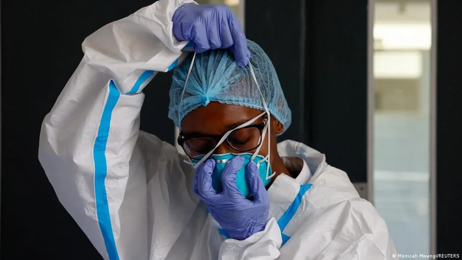 Kenya Records Second Ebola Death as Uganda Restricts Transit